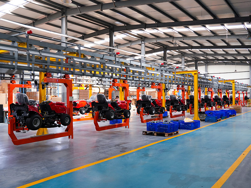 Vue aérienne de l'usine moderne de Kutter Power de 18 000 m², forte de 9 ans d'expérience dans la fabrication de tondeuses à gazon.